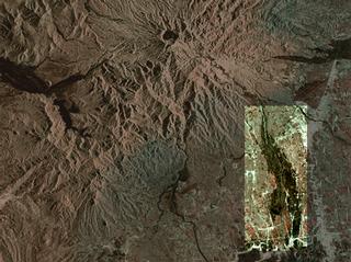 Area highlighted shows after effects of ash flows from the SIR-C instrument.