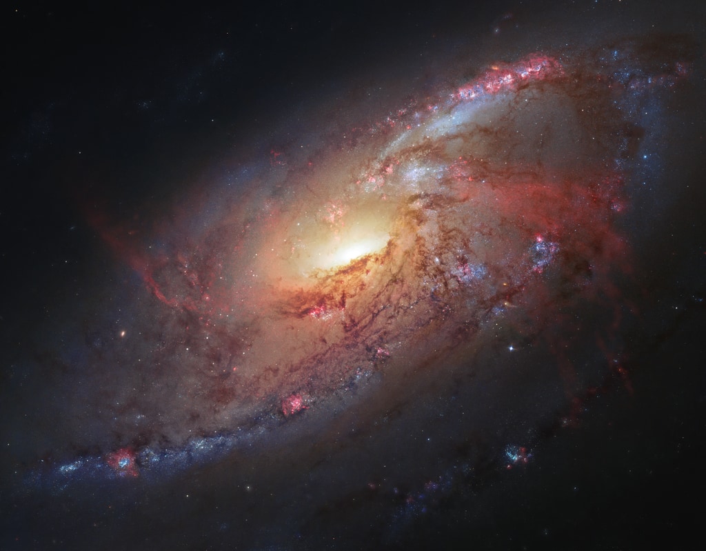 Preview Image for Spiral Galaxy M106